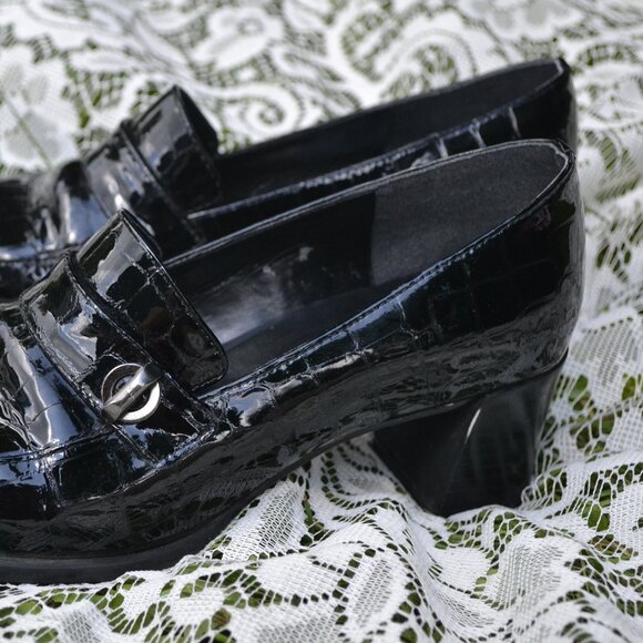Bandolino Women's Black Crocodile Loafer Size 7.5 Block Heel - Picture 2 of 8